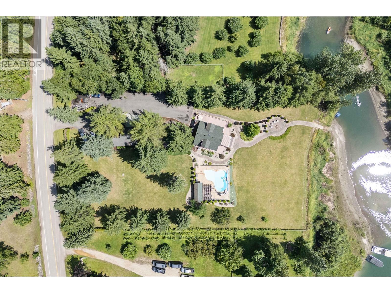  33 Old Town Road, Sicamous