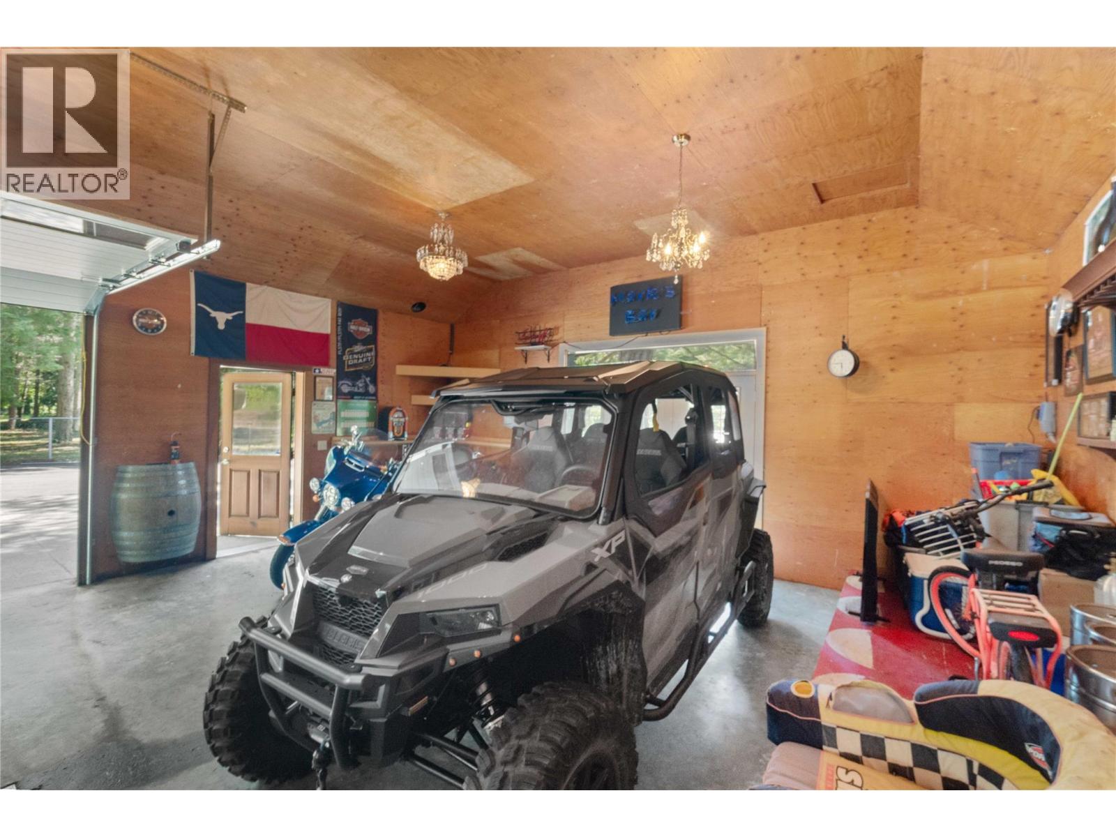  33 Old Town Road, Sicamous
