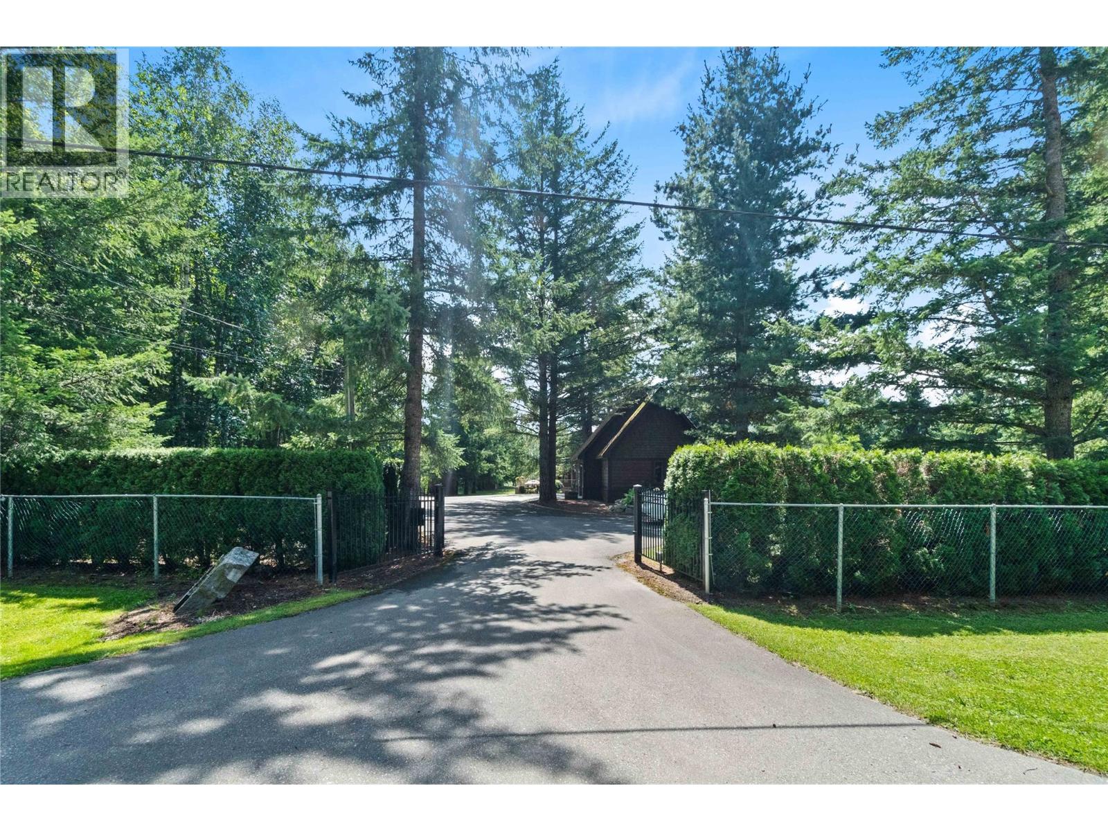  33 Old Town Road, Sicamous