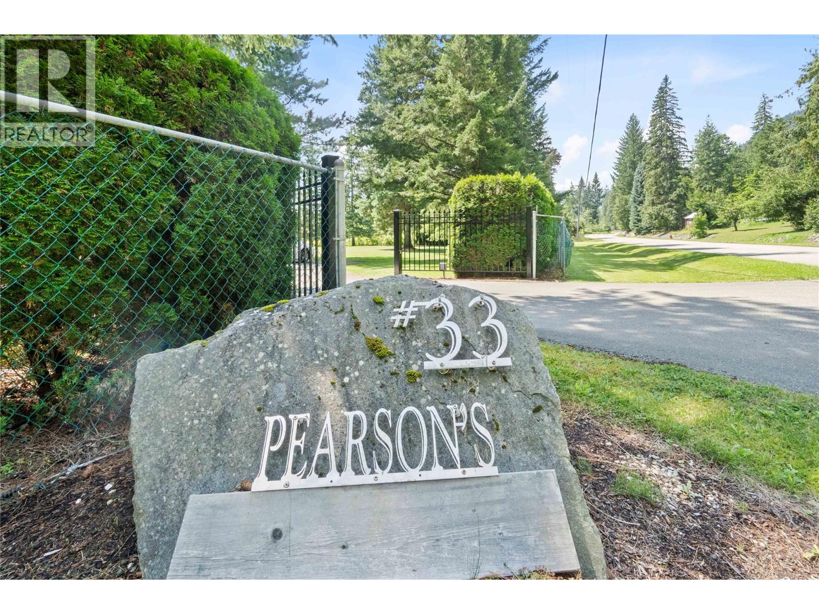  33 Old Town Road, Sicamous