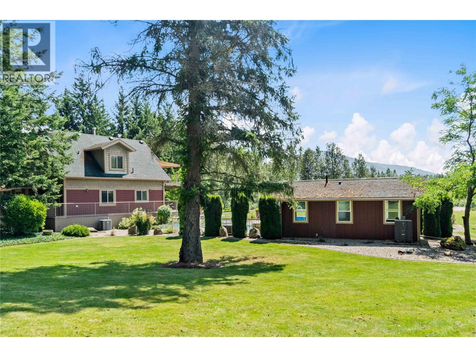  33 Old Town Road, Sicamous