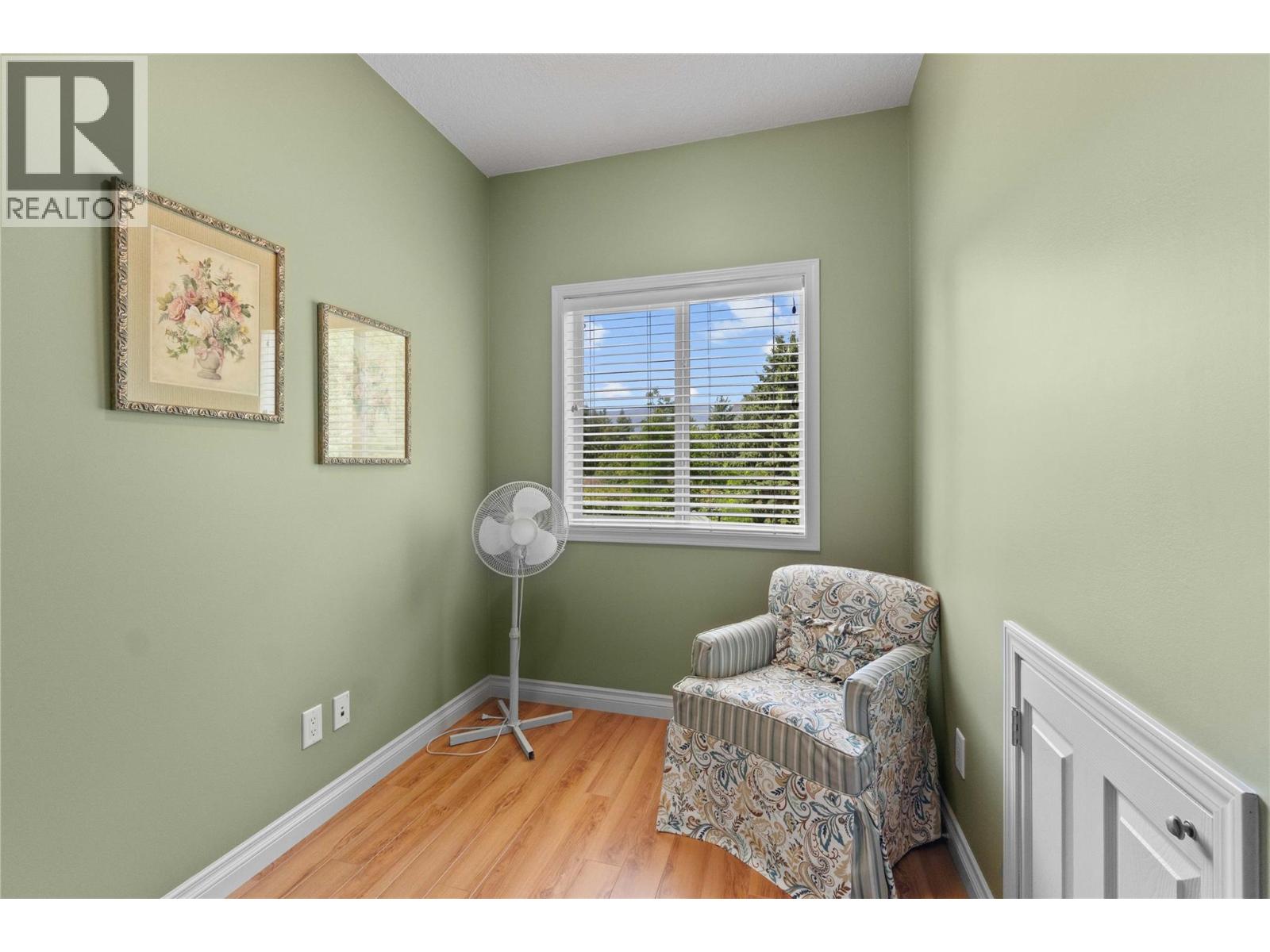  33 Old Town Road, Sicamous