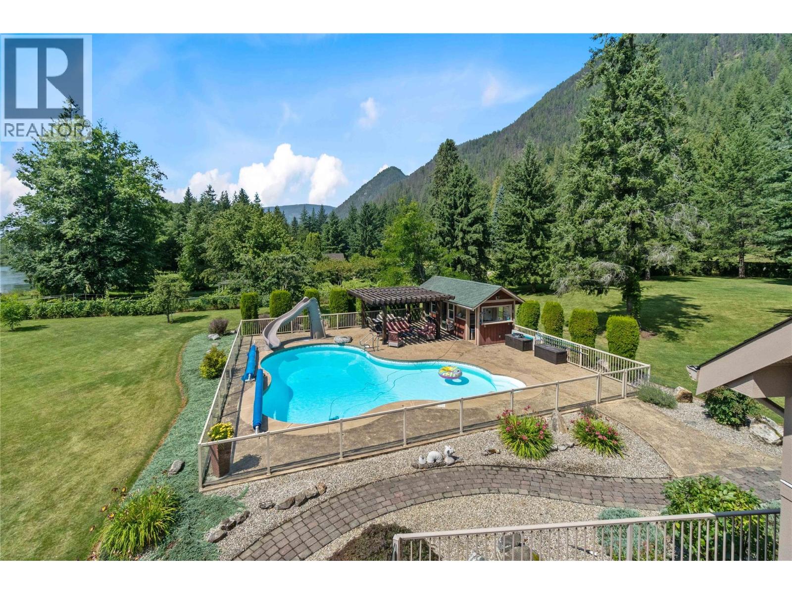  33 Old Town Road, Sicamous