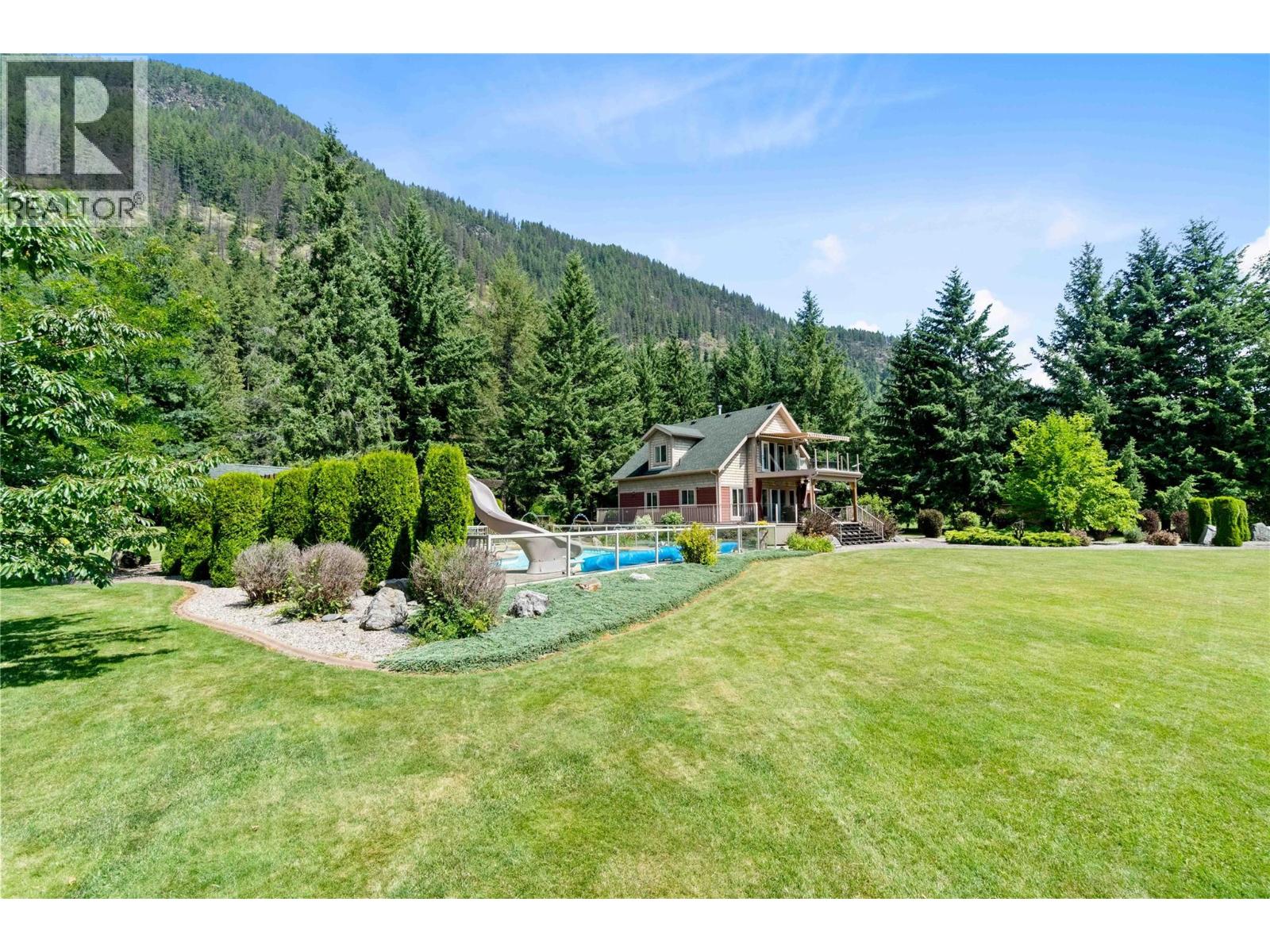  33 Old Town Road, Sicamous