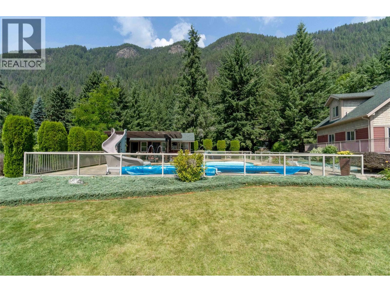  33 Old Town Road, Sicamous
