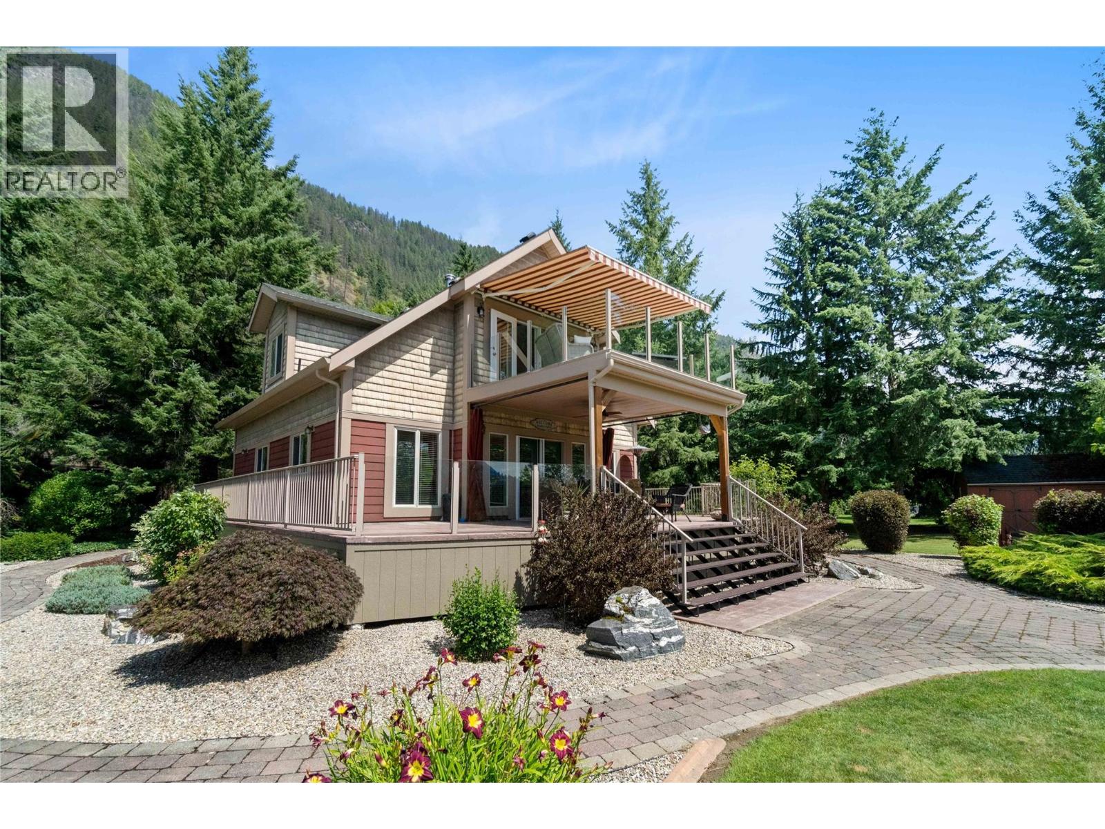  33 Old Town Road, Sicamous