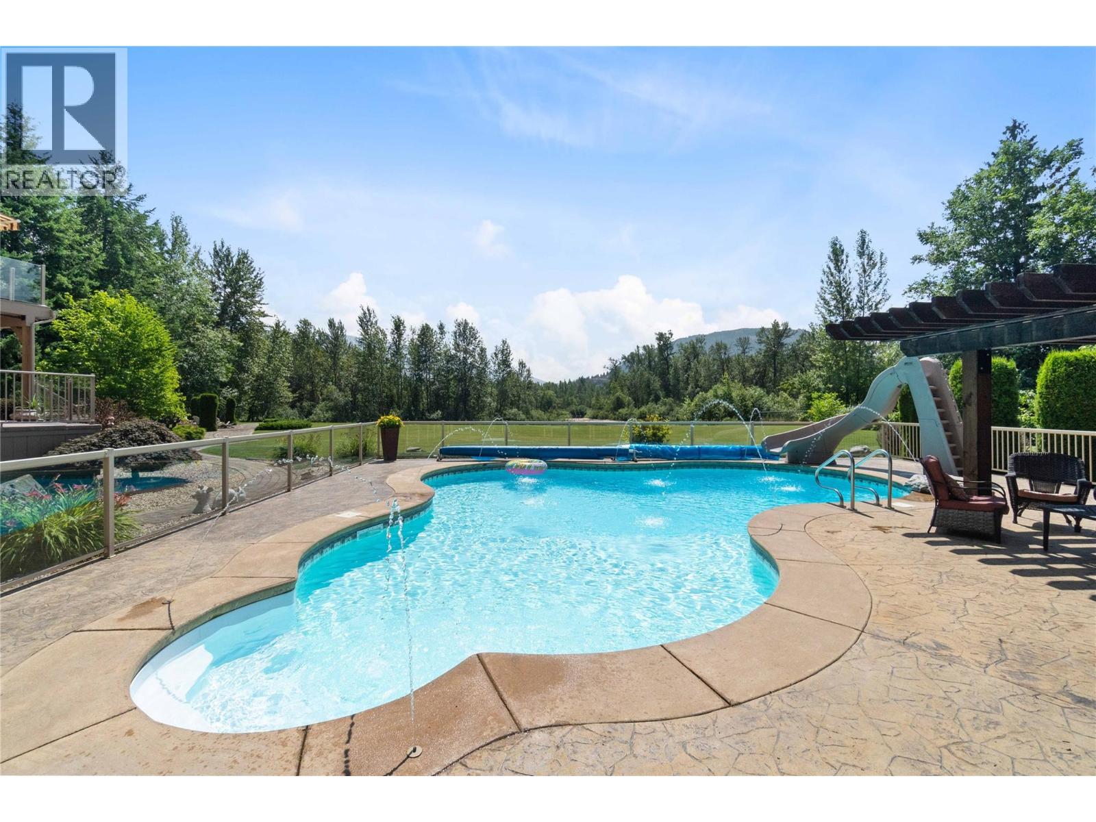  33 Old Town Road, Sicamous