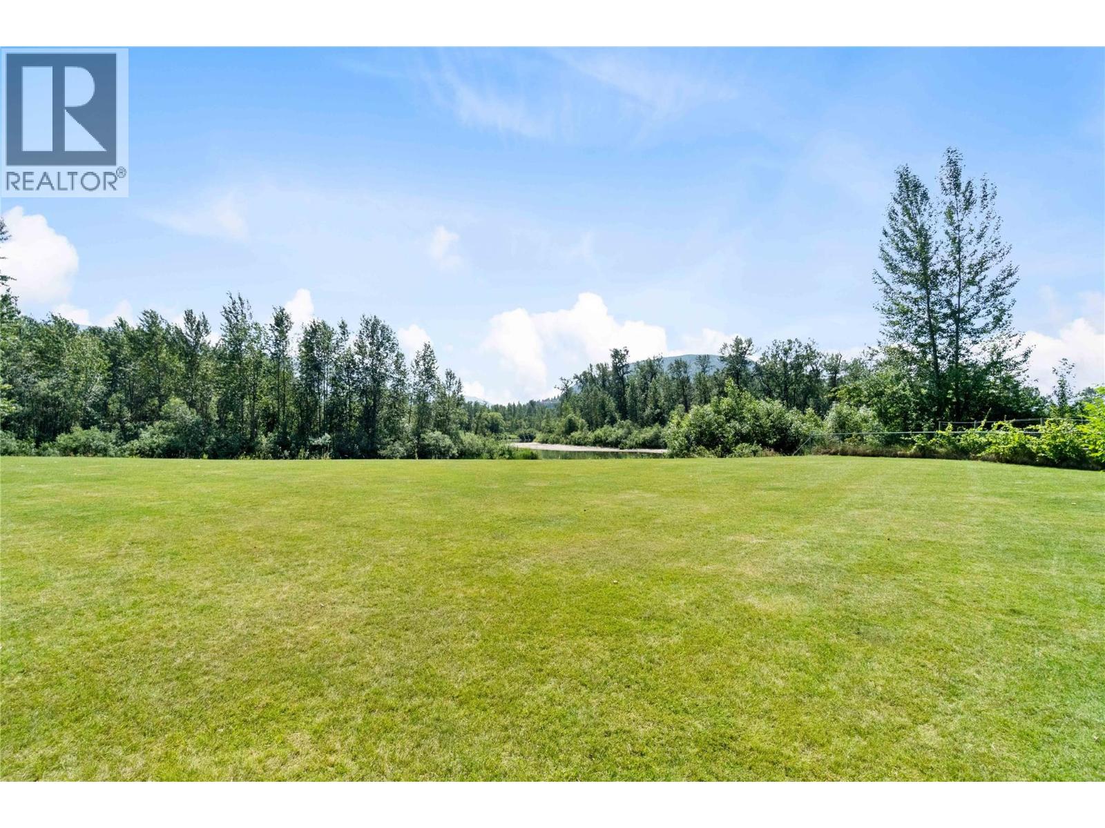  33 Old Town Road, Sicamous