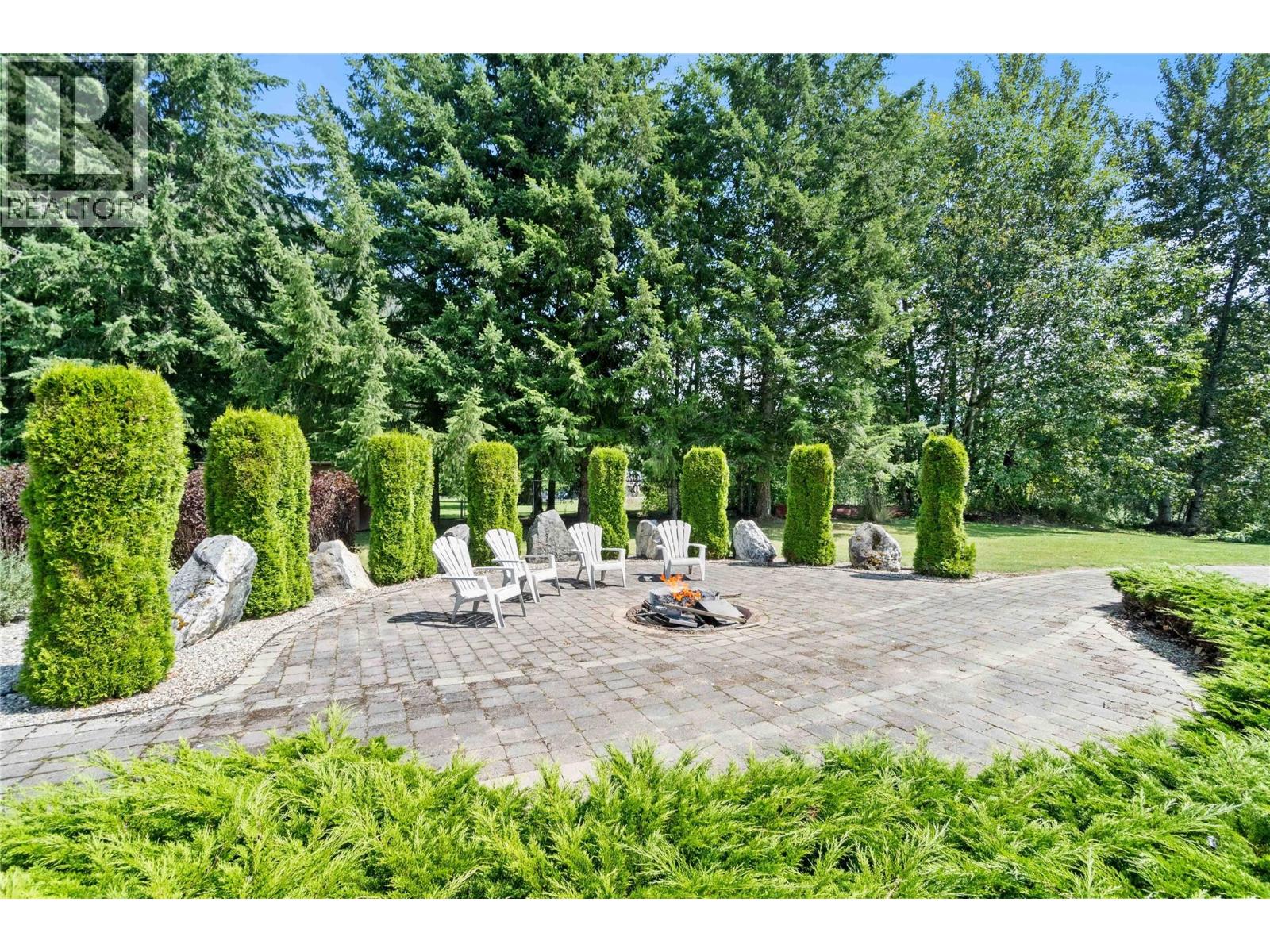  33 Old Town Road, Sicamous