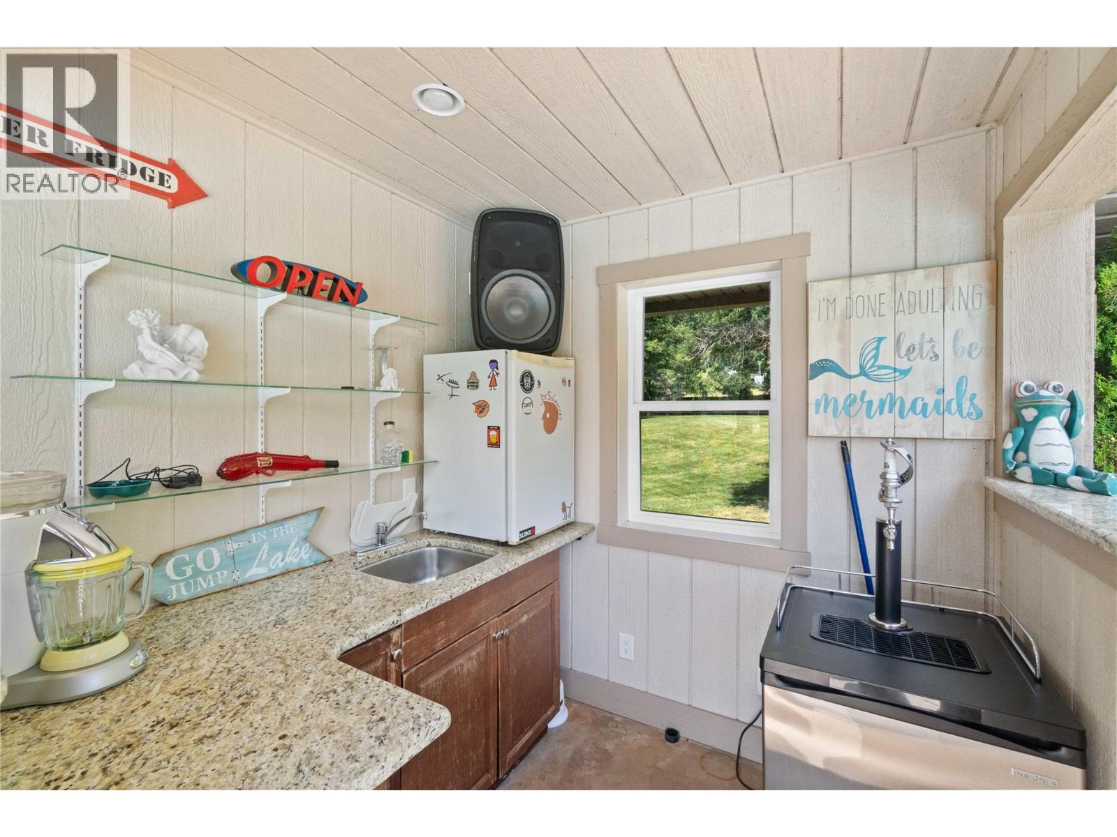  33 Old Town Road, Sicamous