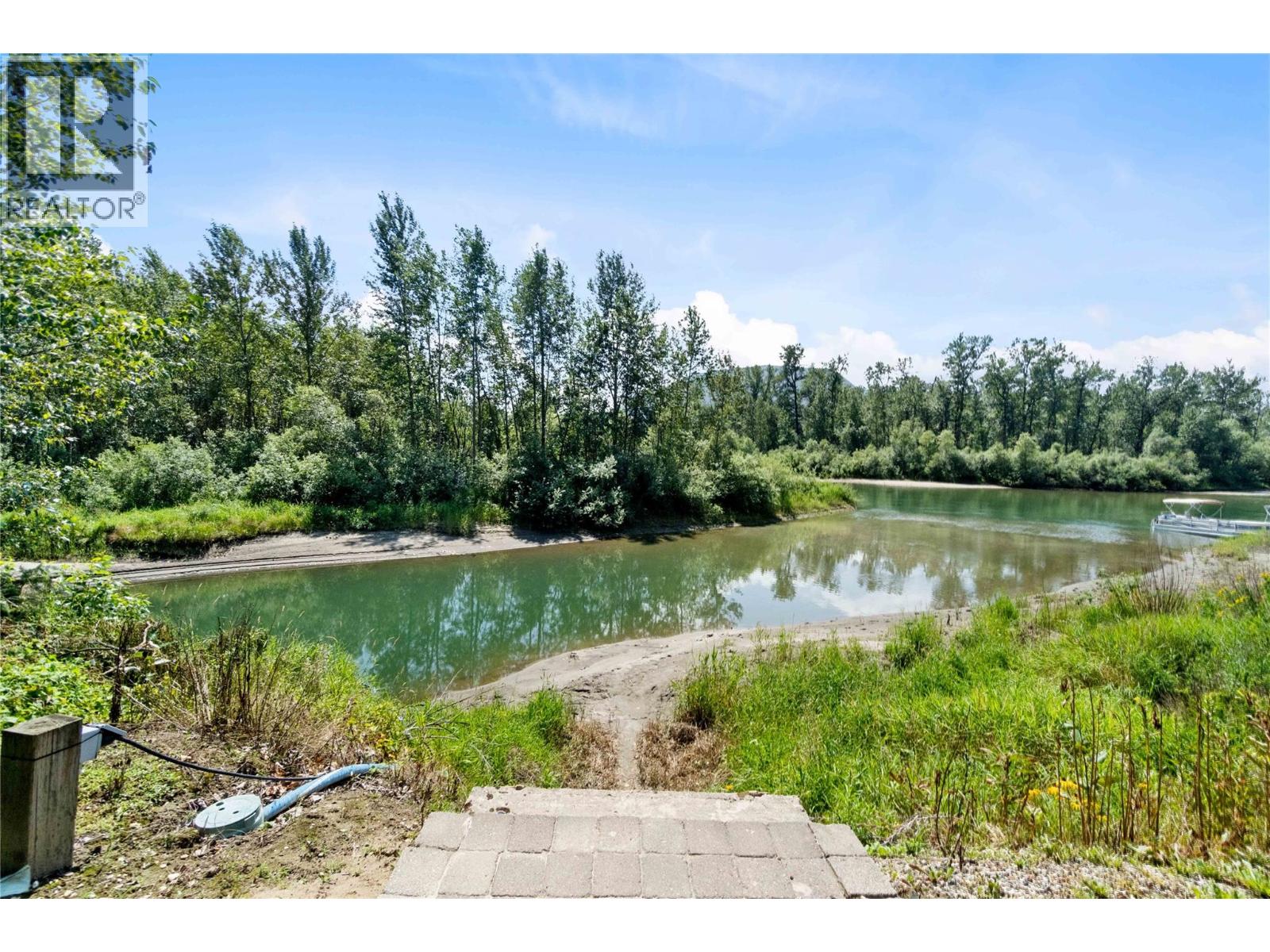  33 Old Town Road, Sicamous