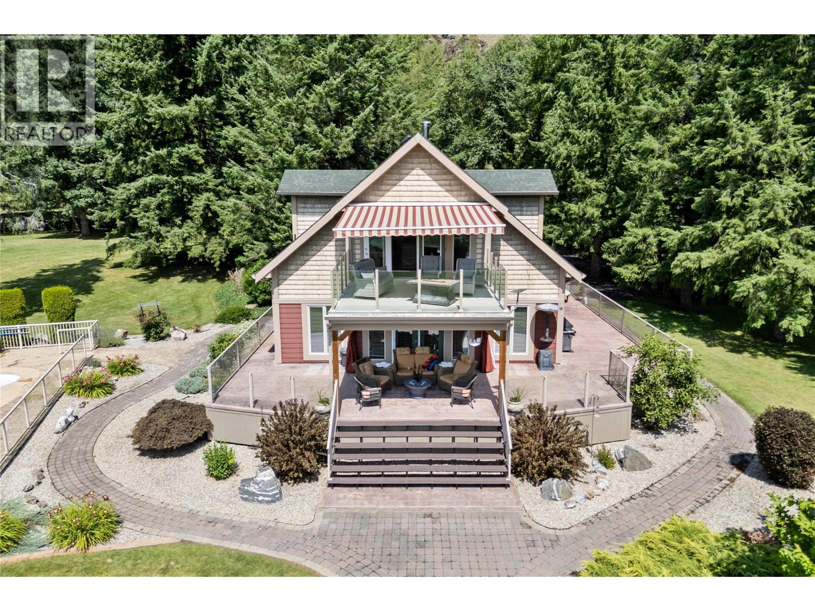  33 Old Town Road, Sicamous