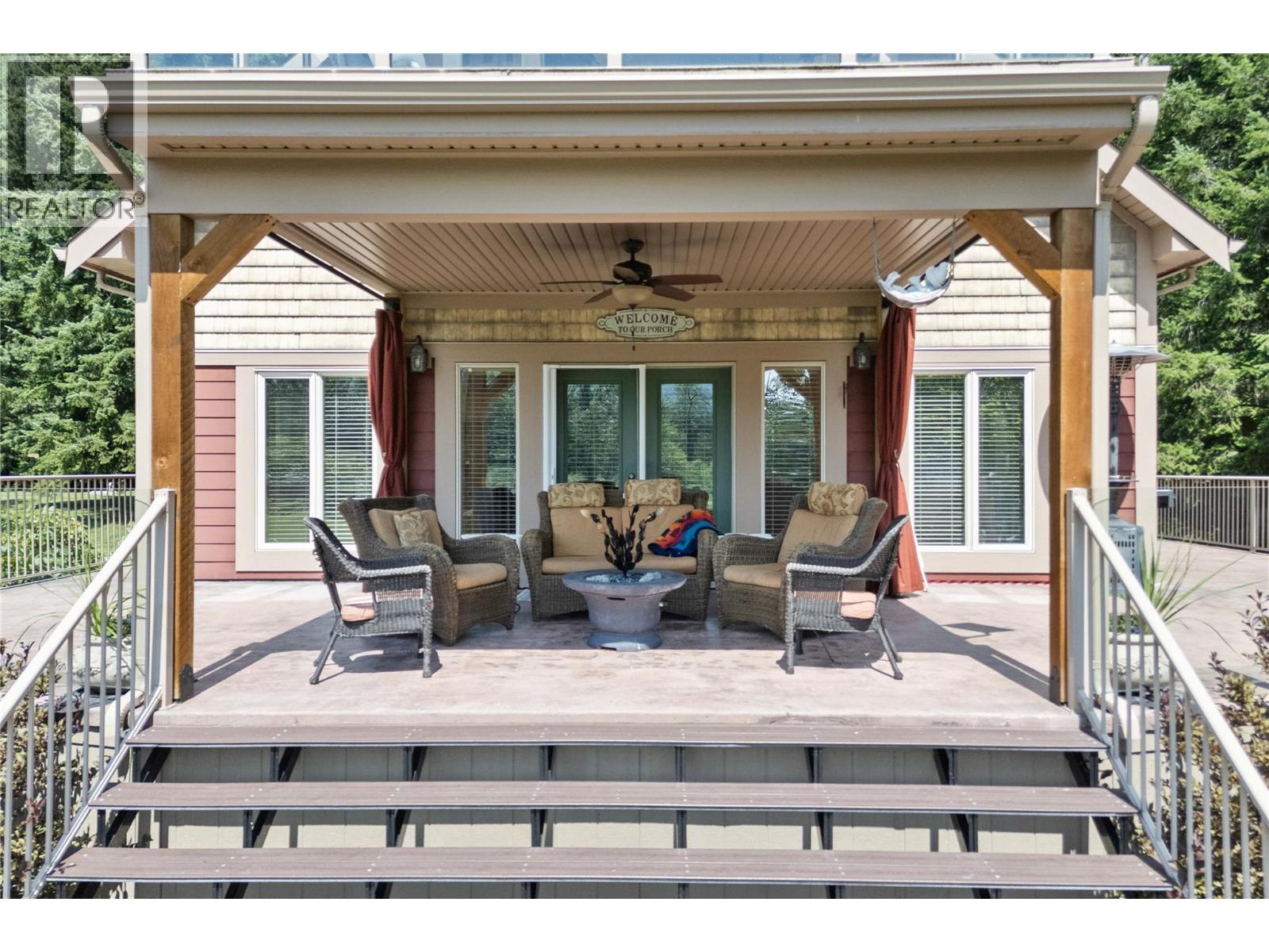  33 Old Town Road, Sicamous