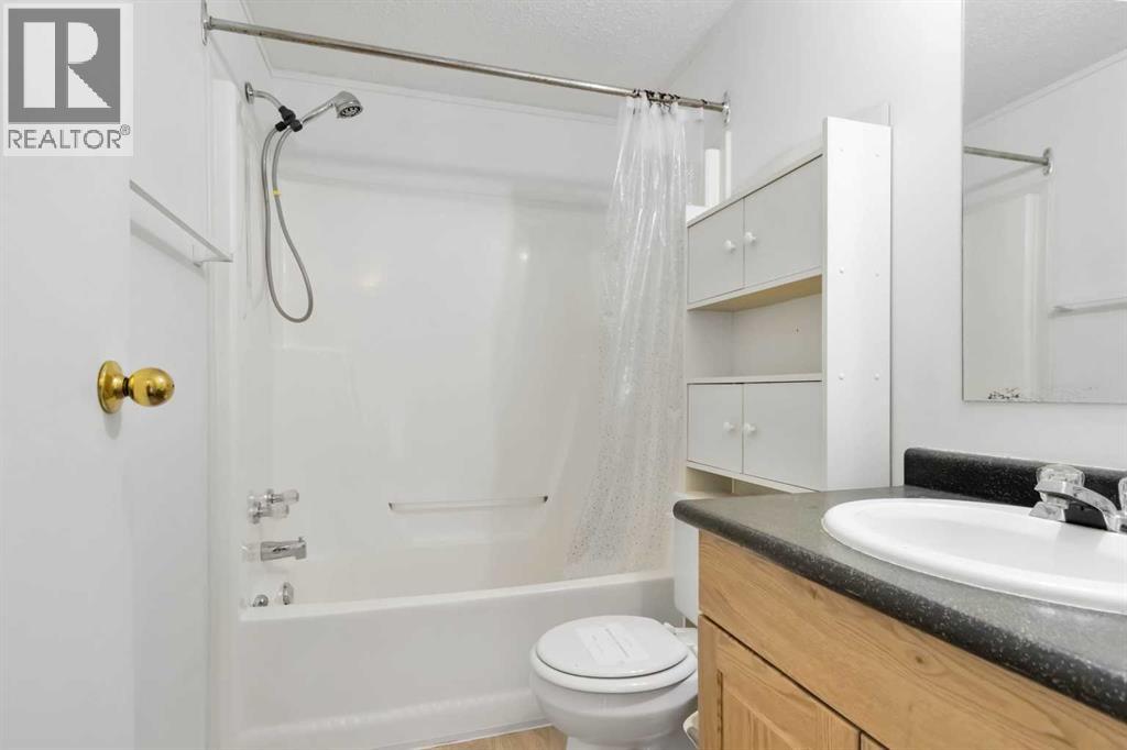 140 Cree Road, Fort McMurray