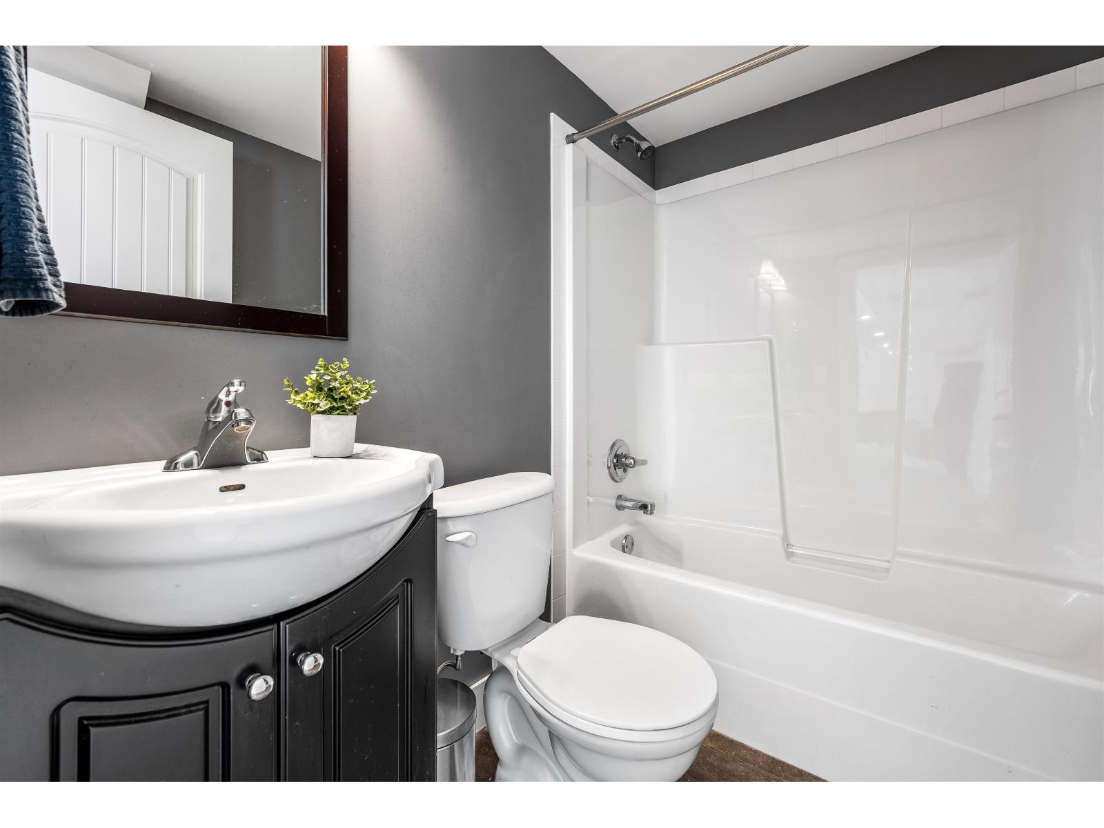 3 46238 STRATHCONA ROAD, Fairfield Island, Chilliwack