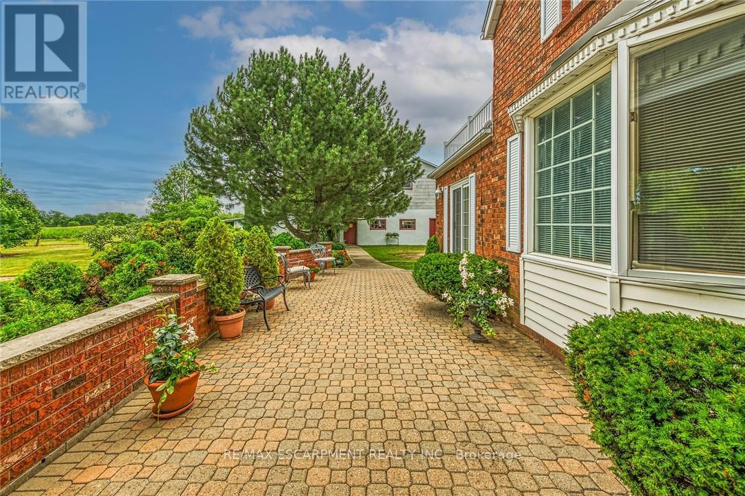 5581 KING STREET - 31