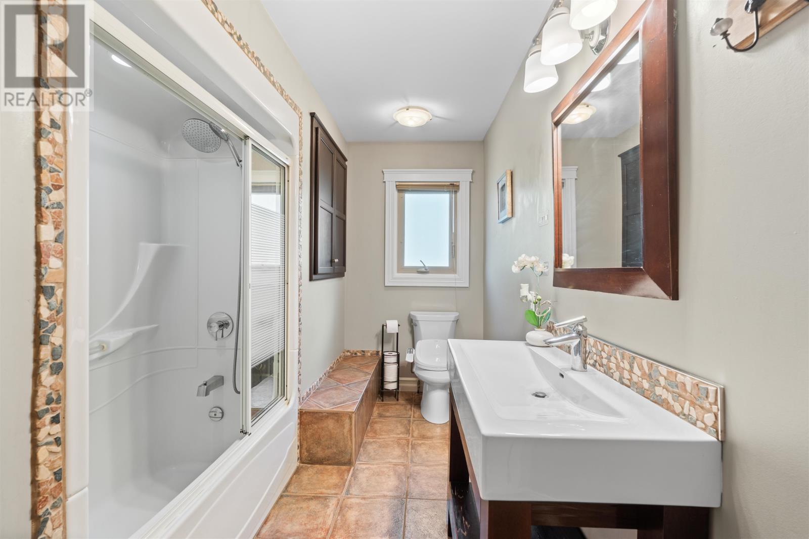 82 GOODWILL AVENUE - 28
