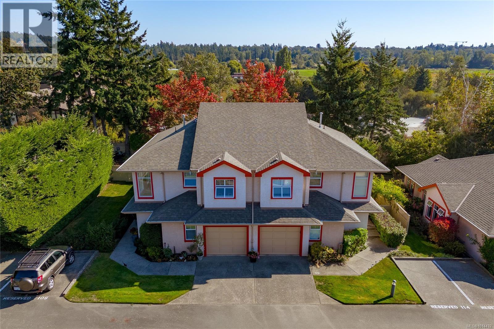 111 1110 Willow Street, Saanich