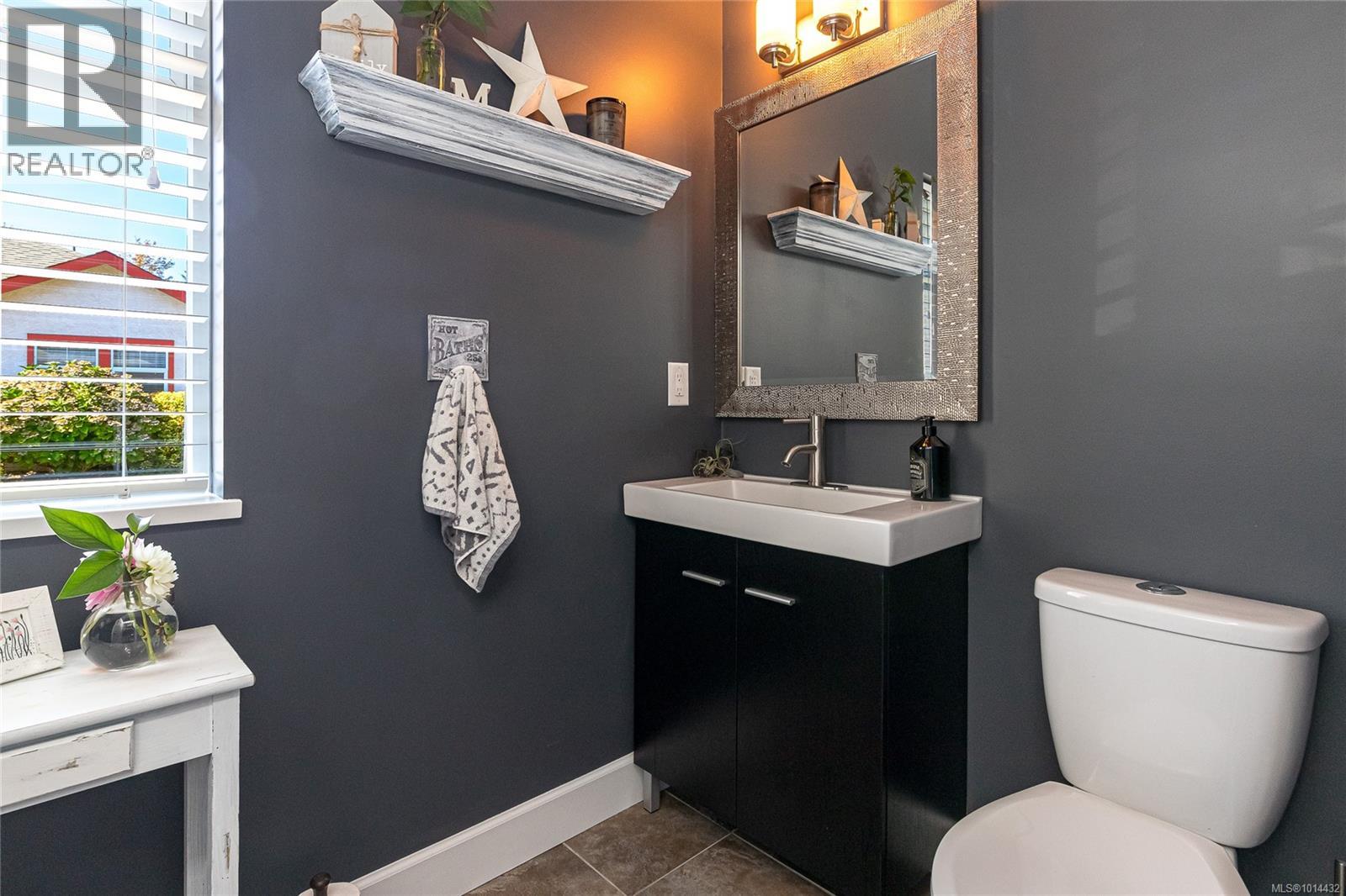 111 1110 Willow Street, Saanich