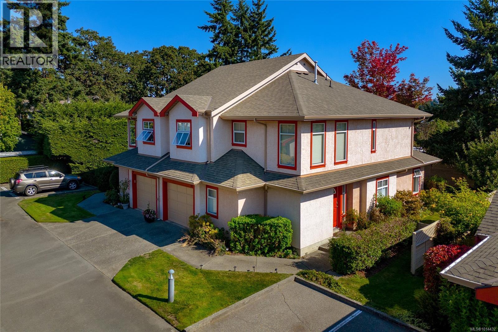 111 1110 Willow Street, Saanich
