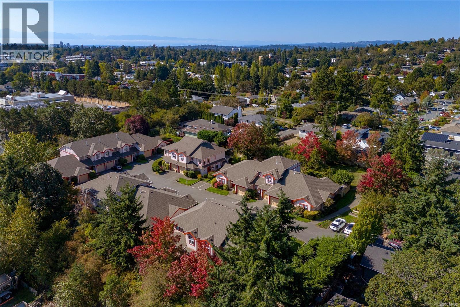 111 1110 Willow Street, Saanich