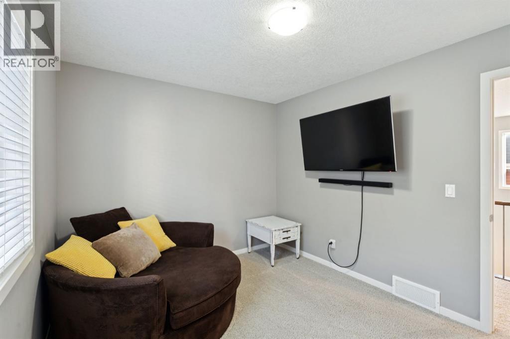 453 River Heights Drive, Cochrane