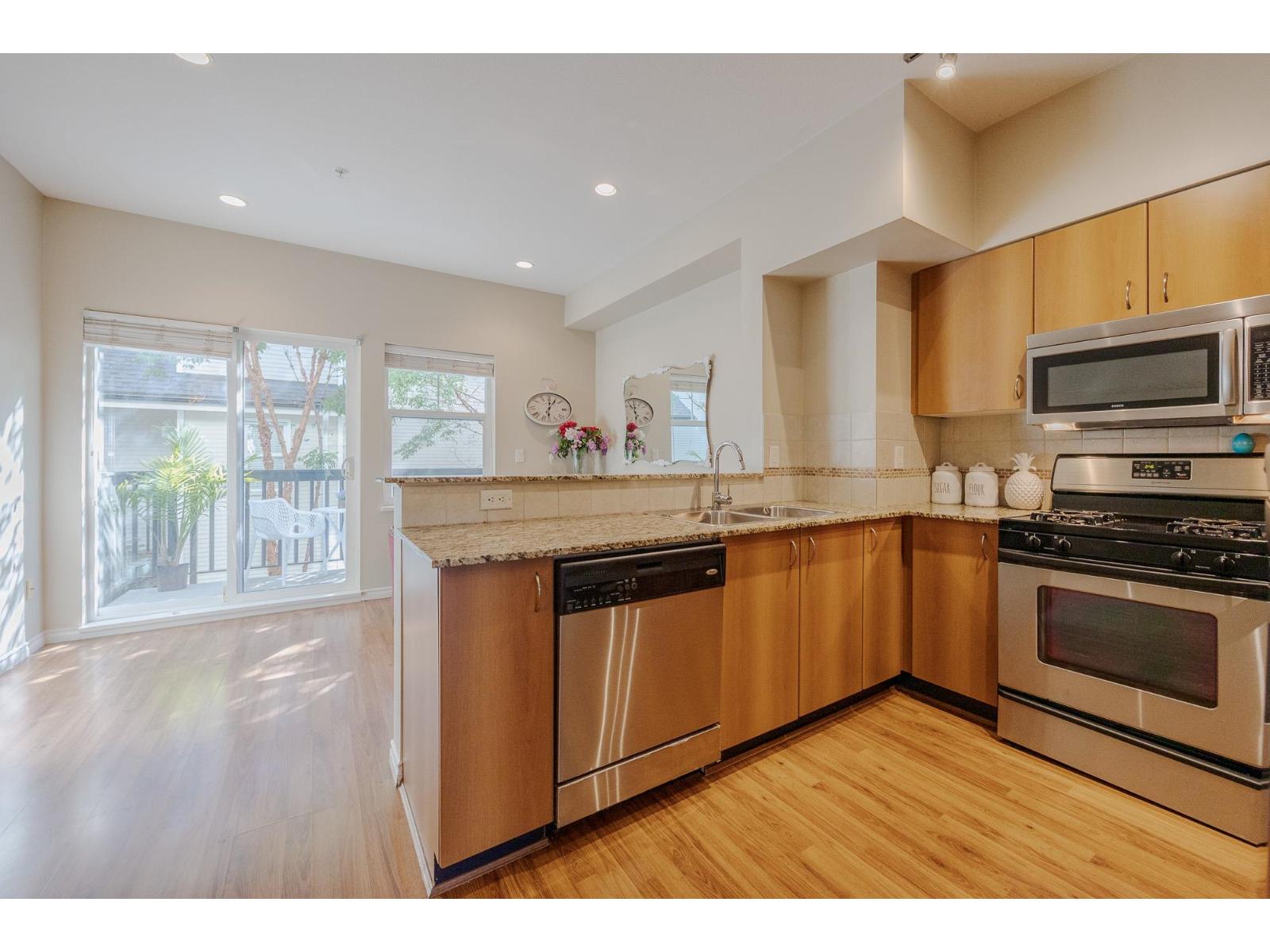 27 21535 88 AVENUE, Langley