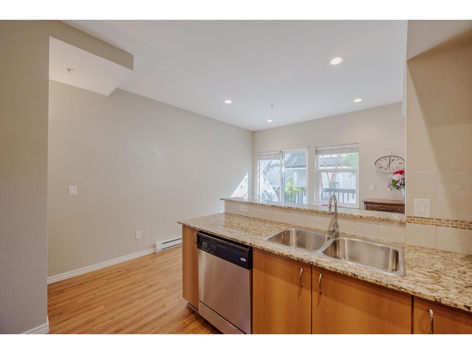 27 21535 88 AVENUE, Langley