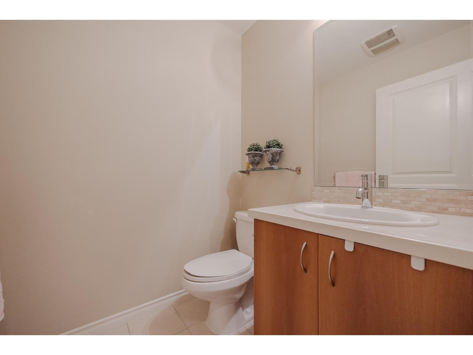 27 21535 88 AVENUE, Langley