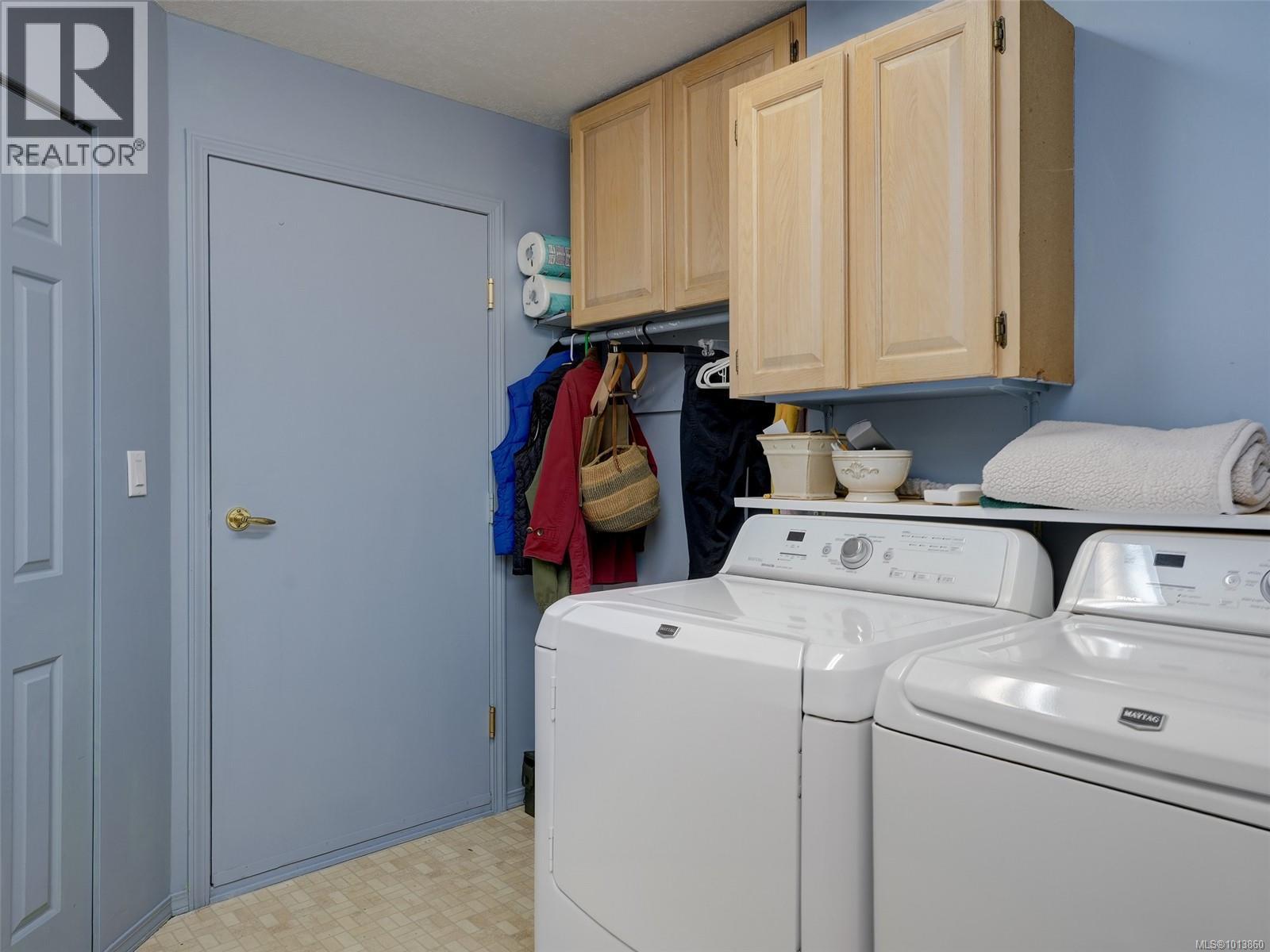  8564 Kingcome Crescent, North Saanich
