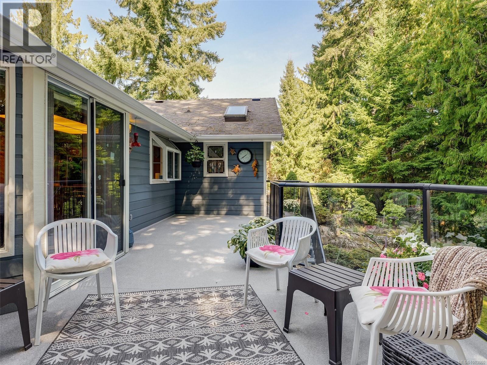  8564 Kingcome Crescent, North Saanich