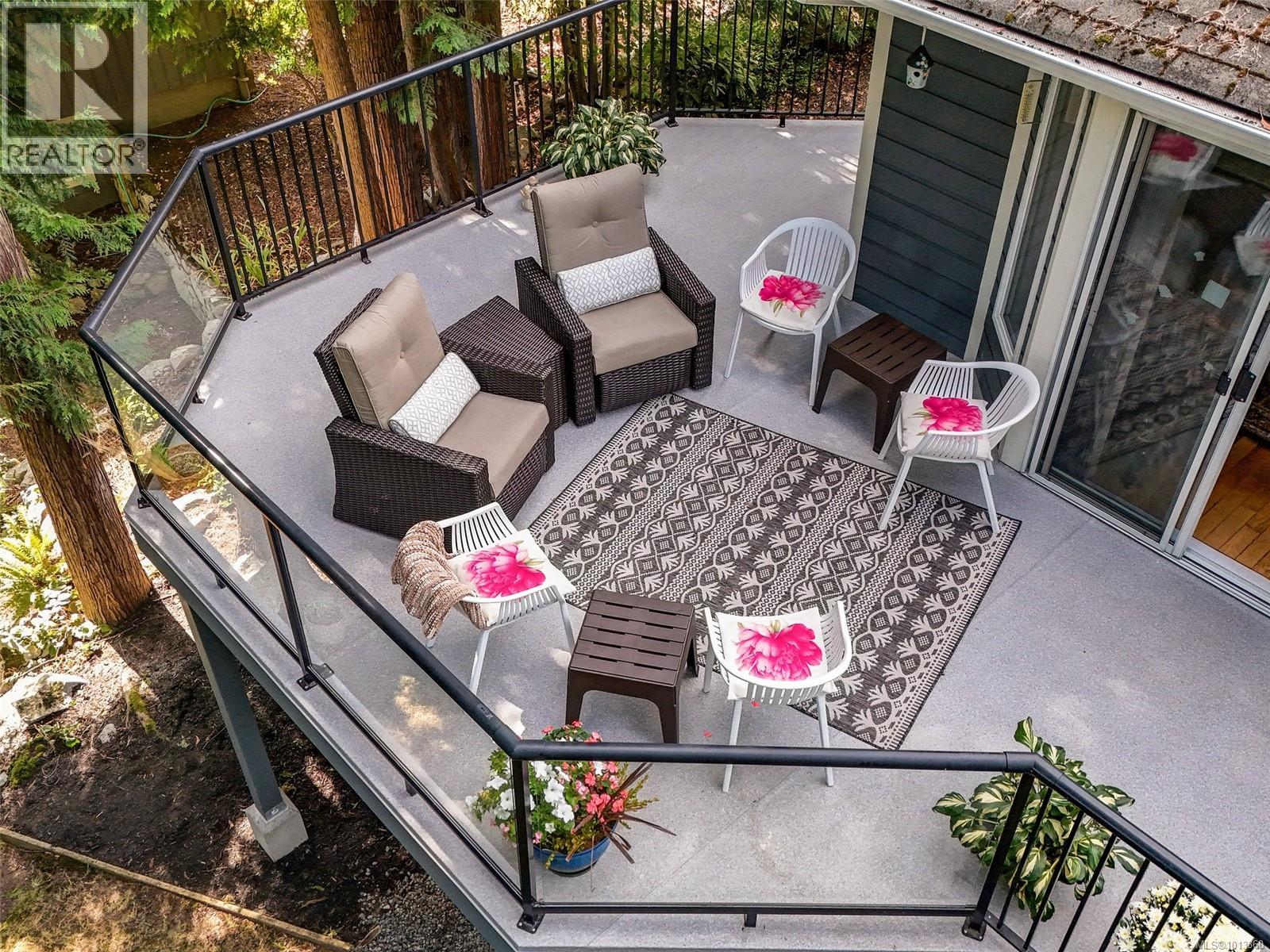  8564 Kingcome Crescent, North Saanich