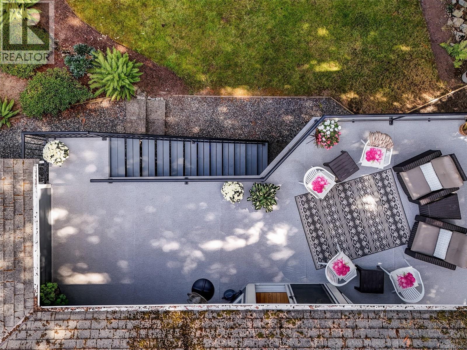  8564 Kingcome Crescent, North Saanich