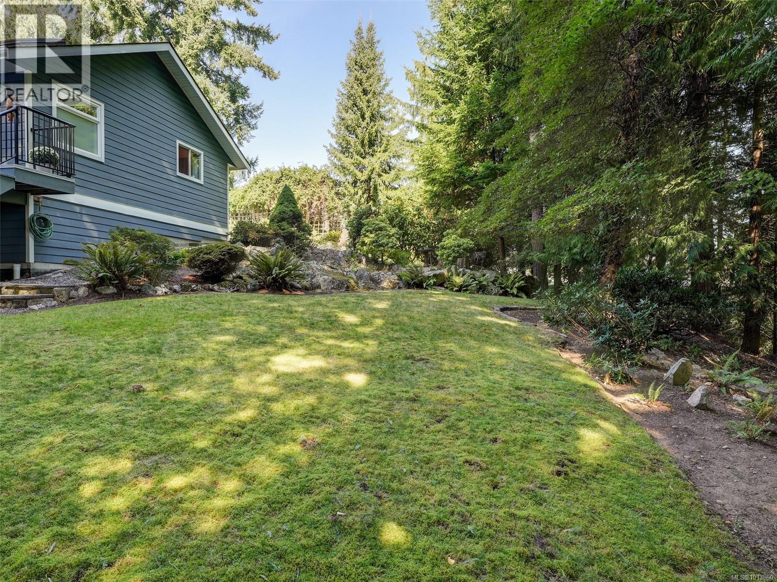  8564 Kingcome Crescent, North Saanich