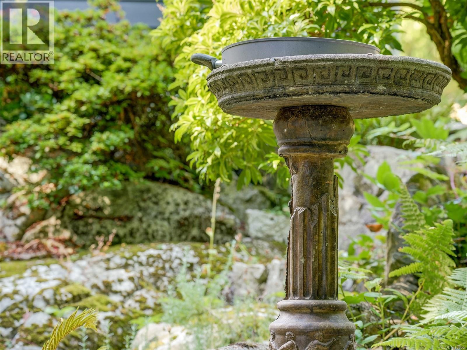  8564 Kingcome Crescent, North Saanich
