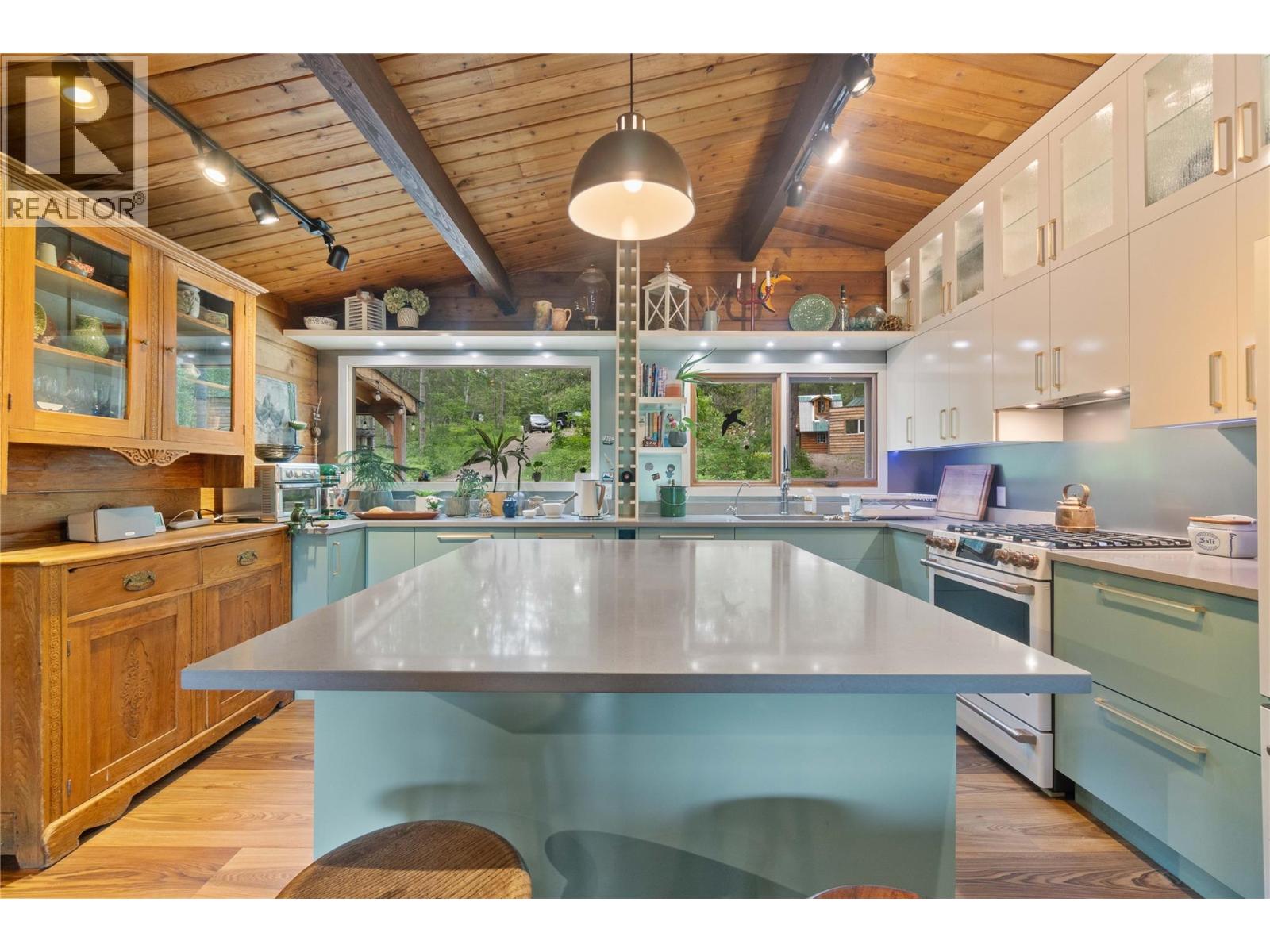 781 Gardom Lake Road, Enderby