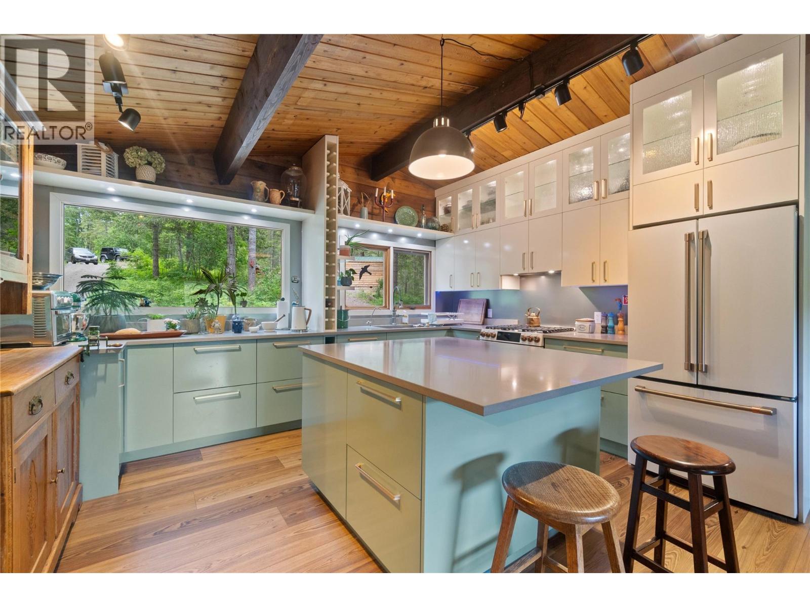 781 Gardom Lake Road, Enderby