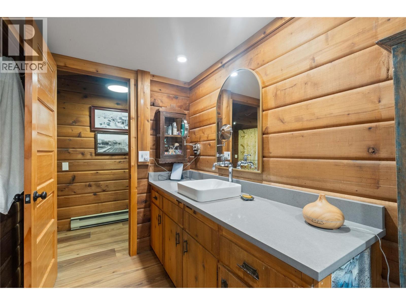 781 Gardom Lake Road, Enderby