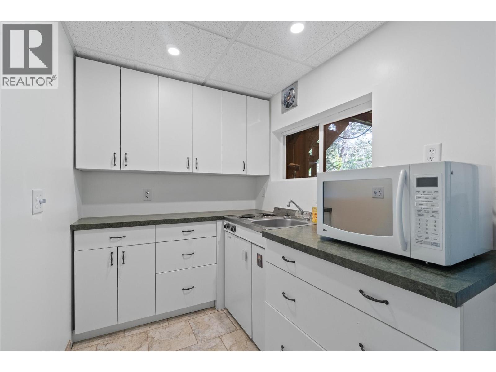 781 Gardom Lake Road, Enderby