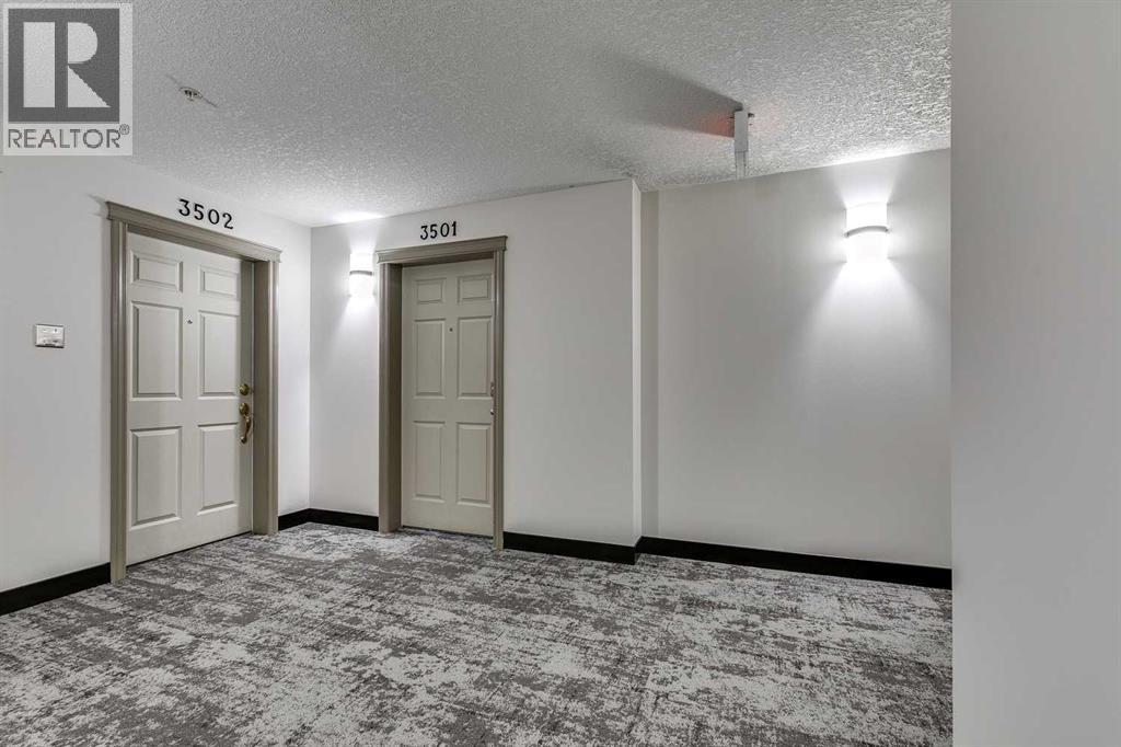 Single Family House for Sale in   Hemlock Crescent SW Spruce Cliff Calgary 