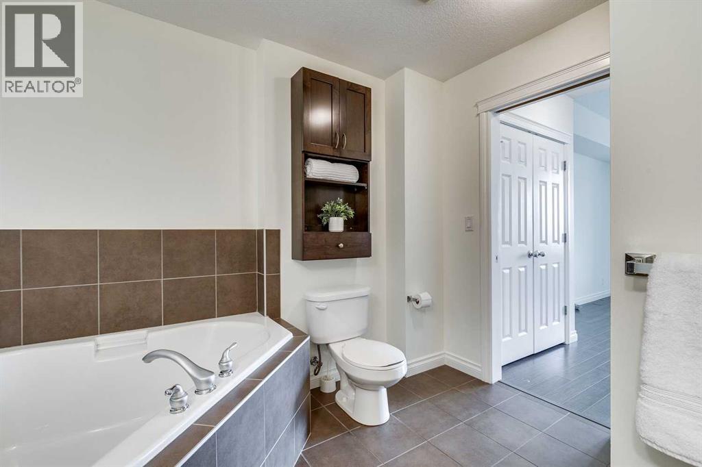 Single Family House for Sale in   Hemlock Crescent SW Spruce Cliff Calgary 