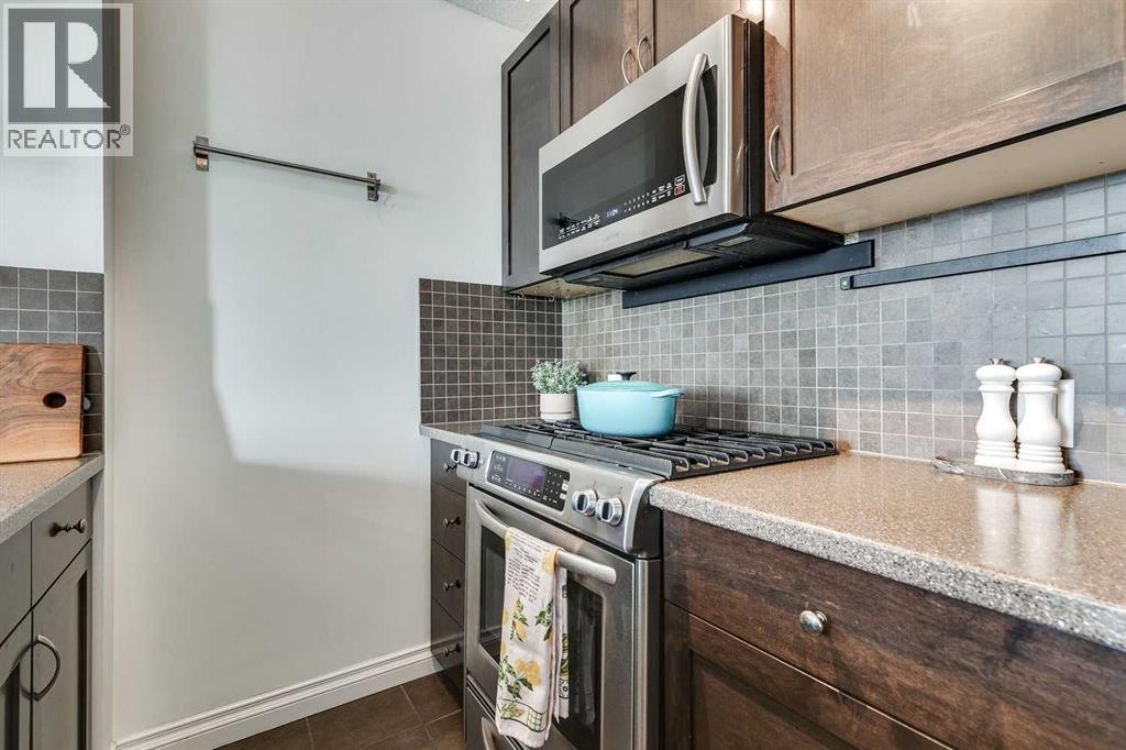 Single Family House for Sale in   Hemlock Crescent SW Spruce Cliff Calgary 