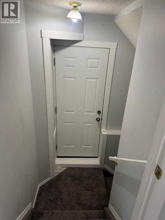14 Tarington Park NE, Calgary, Alberta