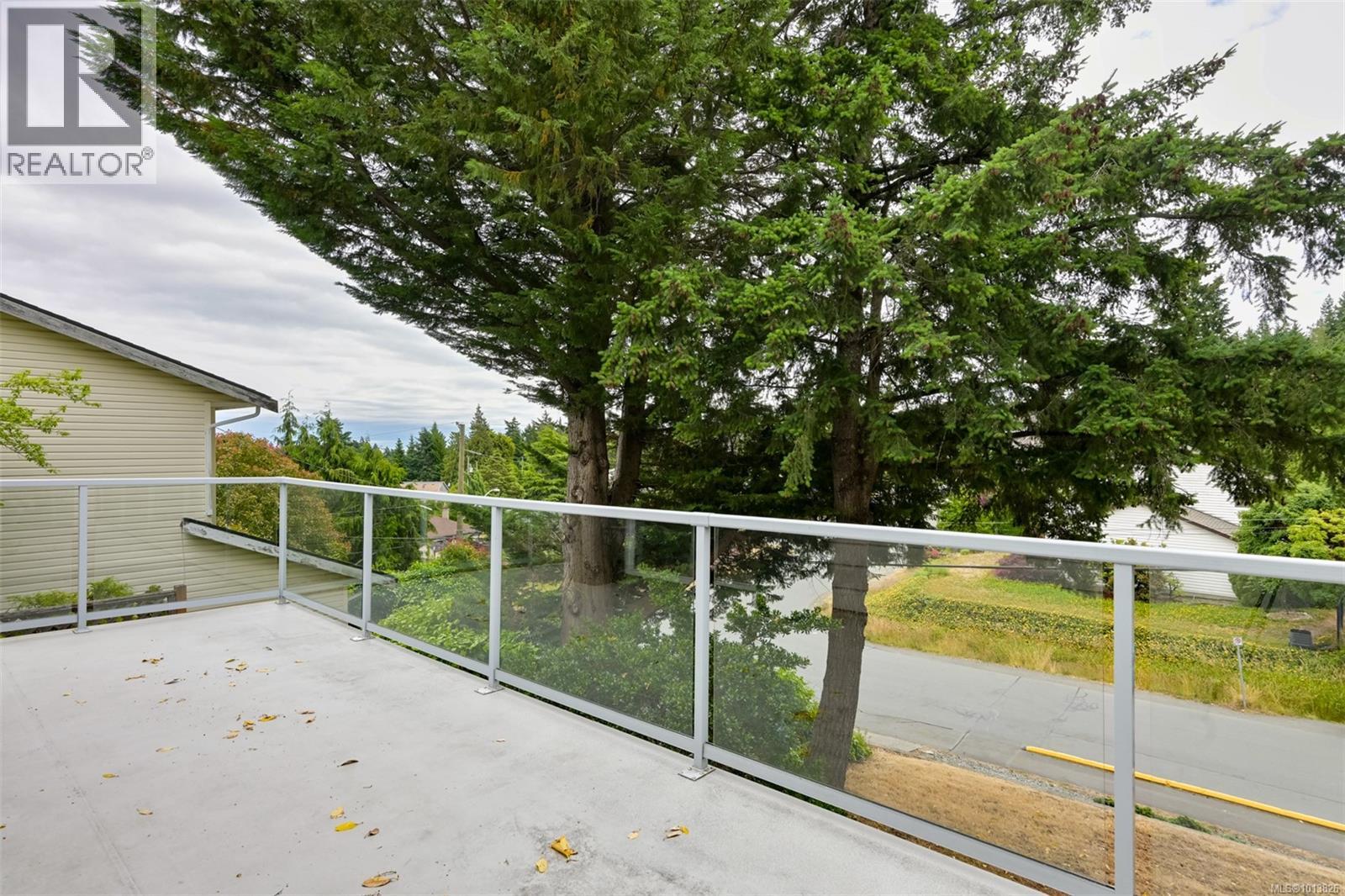  632 Cairndale Road, Colwood