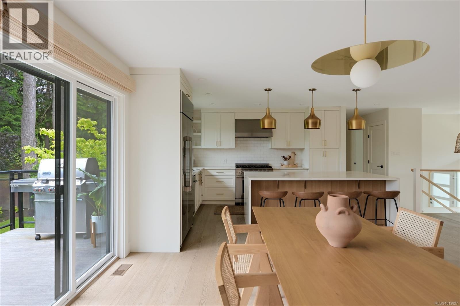  2091 Stonehewer Place, Oak Bay