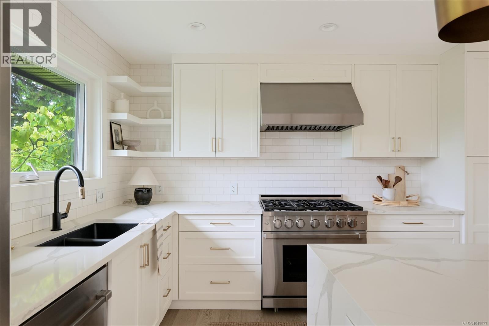  2091 Stonehewer Place, Oak Bay