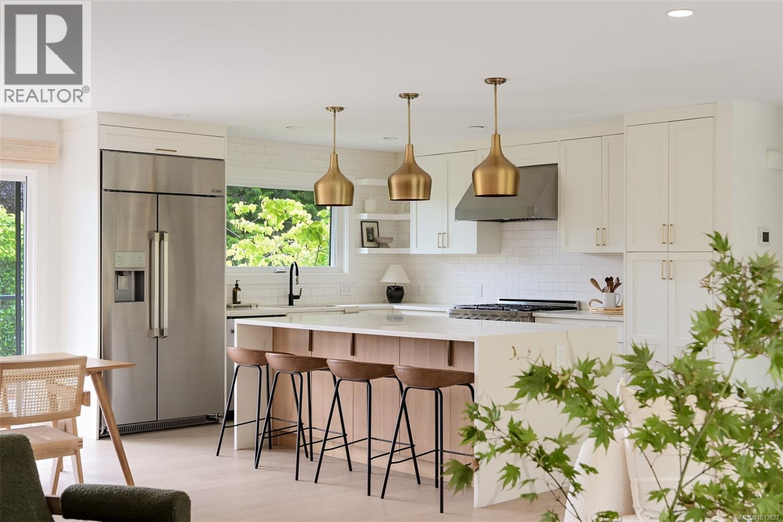  2091 Stonehewer Place, Oak Bay