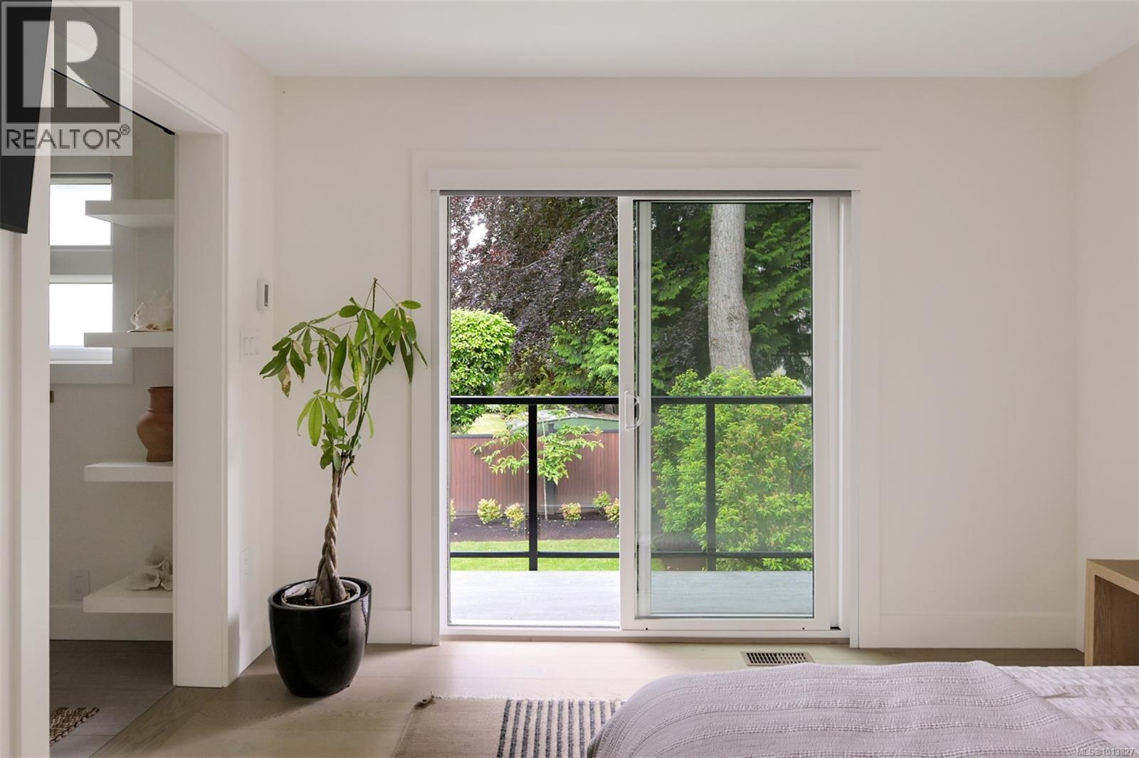  2091 Stonehewer Place, Oak Bay