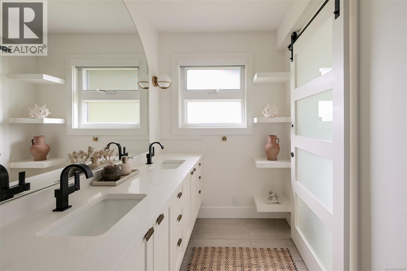  2091 Stonehewer Place, Oak Bay