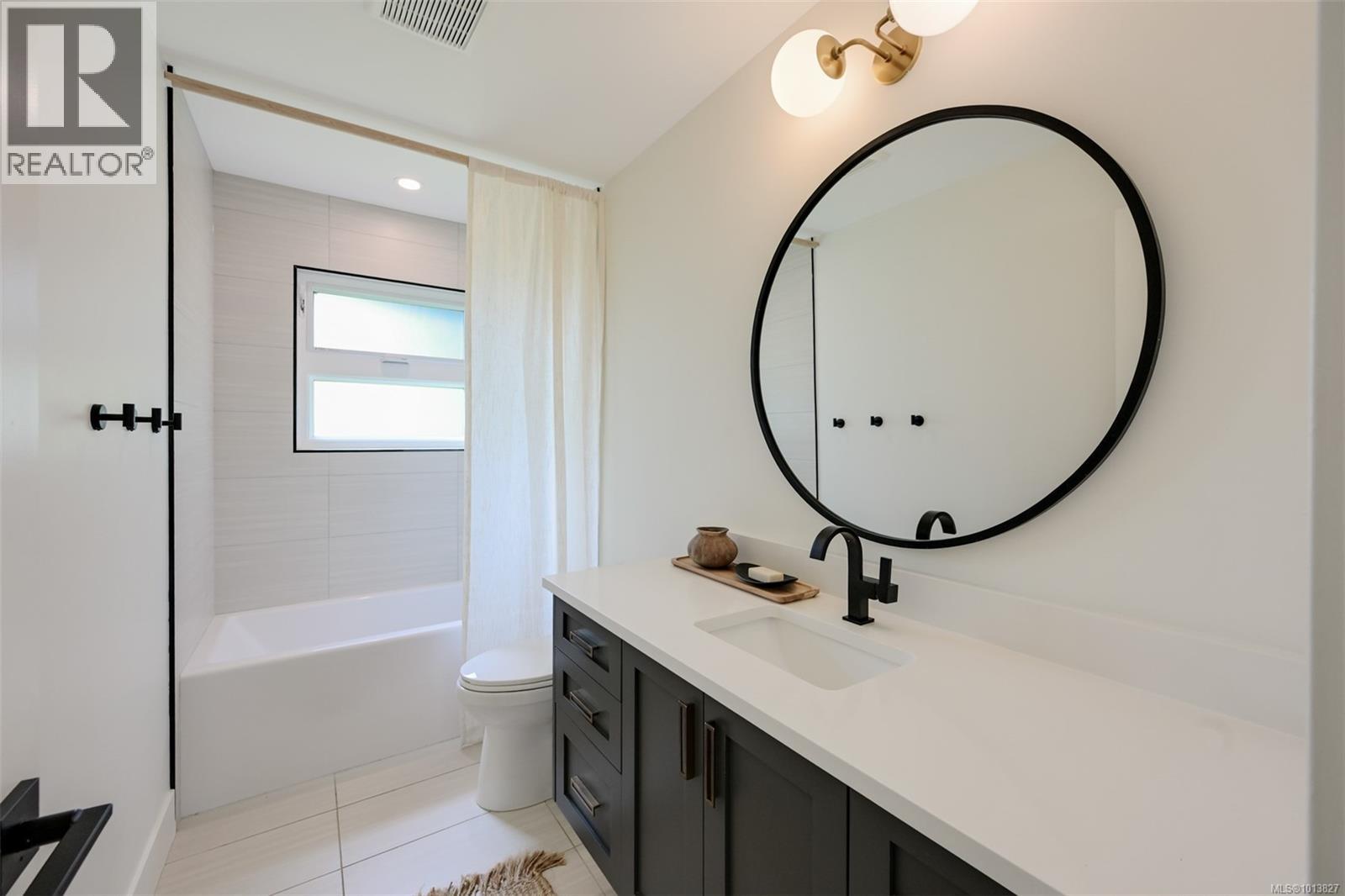  2091 Stonehewer Place, Oak Bay
